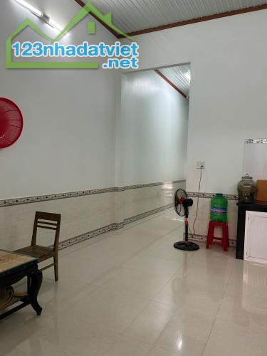 BÁN NHANH CĂN NHÀ RIÊNG NGAY SÂN BAY LIÊN KHƯƠNG - ĐÀ LẠT, CHỈ 1 TỶ 999 TRIỆU - 2