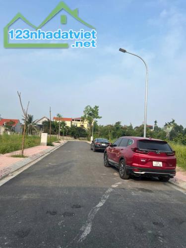 Duy nhất 1 lô đất trung tâm thị trấn An Dương 108m giá chỉ 3,2x tỷ  Lh 0979087664