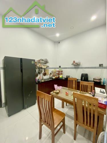 NHÀ 3 TẦNG ĐẸP LUNG LINH – GẦN MẶT TIỀN THẠNH XUÂN 14 – CẠNH PICITY HIGH PARK – CHỈ 2.95 T - 2
