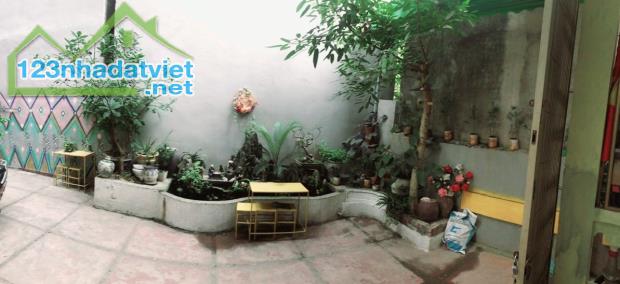 Bán nhà Vị Trí cực đẹp phố đi bộ Trịnh Công Sơn, Dt 115m2, 3T, giá nhỉnh 18 tỷ. - 3