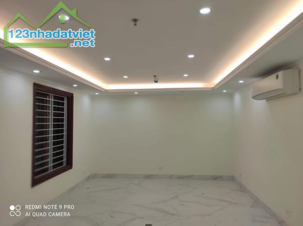 Building vàng Trung Phụng Xã Đàn, Nở hậu, 9 tầng 2 TM. 248m2, MT 10m. Chỉ 230 tỷ! - 3