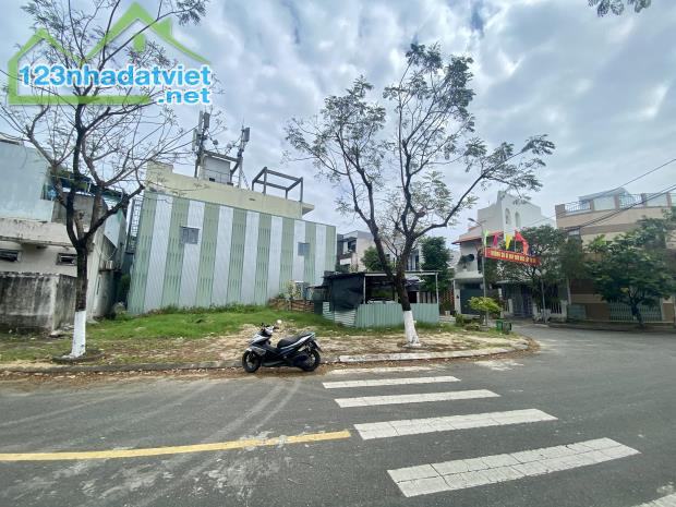 Bán lô góc 2 mặt tiền Khu phố chợ Hoà Hải (Non nước ) giá rẻ nhất thị trường