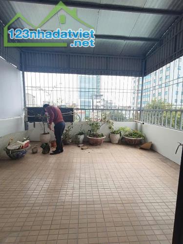Nhà 5 tầng Lạc Long Quân - 48,5m2 vuông vắn - 2 mặt thoáng - Chào 9,5 tỷ - 4