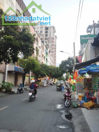 Bán nhà Khu Thiên Phước - 40m2  - 2 tầng BTCT views HXH