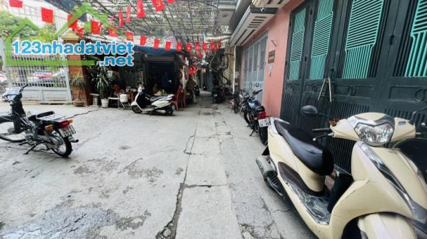 Nhà Dương Quảng Hàm, Cầu Giấy. 48mx4; MT 4.5; Giá 15.8 Tỷ  NGÕ THÔNG Ô TÔ - KINH DOANH - 2