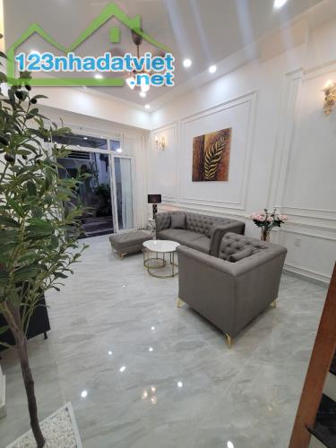 Vị trí kinh doanh - HXH 6m khu K300, DT: 90m2, 4 tầng, giá: 12.6 tỷ TL - 1