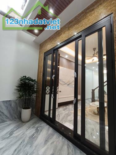Bán nhà Chùa Láng, đẹp như khách sạn, xây mới, nội thất xịn, 2 thoáng, 45m 4 tầng 10.9 tỷ - 4