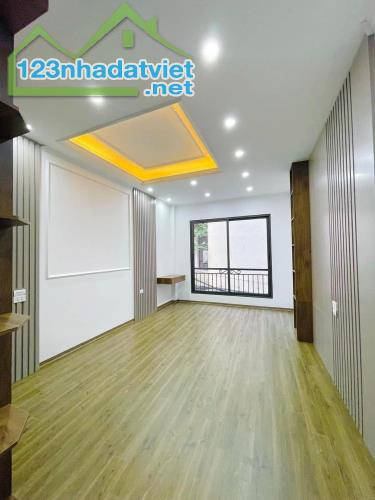 Bán nhà Hà Cầu 42m², 5 tầng, thang máy Châu Âu, giá SIÊU HỜI - 1