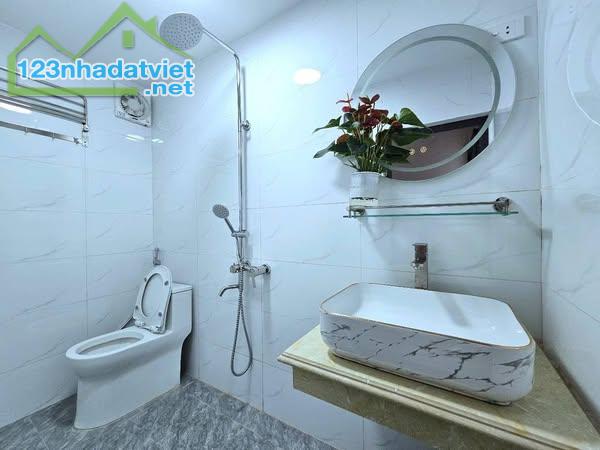 Bán nhà Hà Cầu 42m², 5 tầng, thang máy Châu Âu, giá SIÊU HỜI - 2