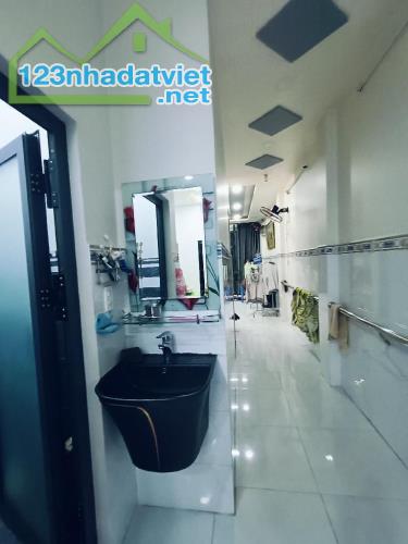 Bán nhà MT Lê Khôi-ngang 4m-4PN-nhà mới-sổ vuông-kinh doanh sầm uất 10 tỷ hơn - 3