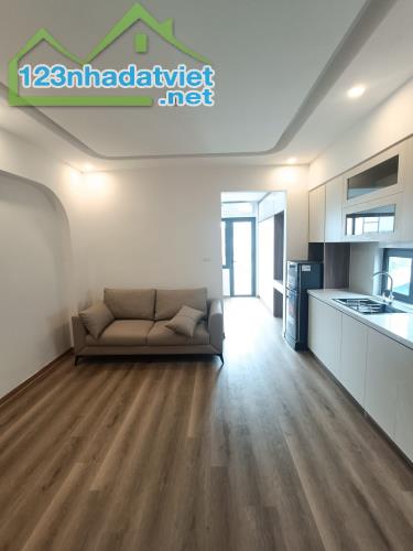 🏢 BÁN NHÀ NGÕ 63 TRẦN QUỐC VƯỢNG – 97M² – MẶT TIỀN 8.4M – 13 PHÒNG – GIÁ 11.6 TỶ - 1