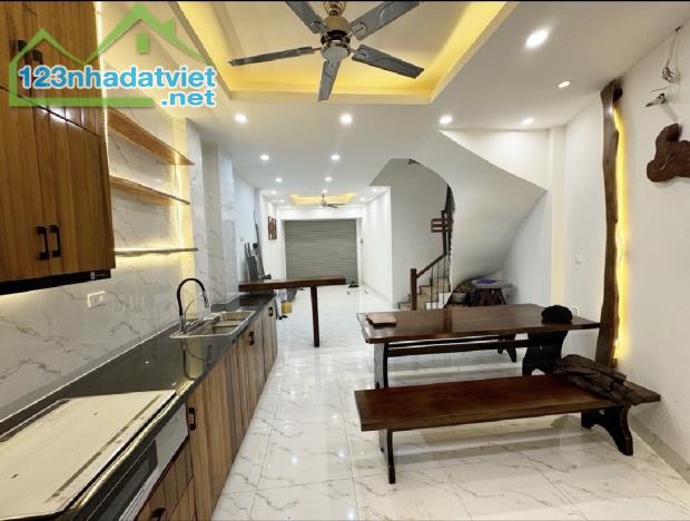 Nhà ĐẠI CHẤT – phố Khương Trung – gần 10 tỷ - Đẹp chết ngất. - 1