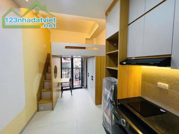 Cần bán gấp tòa nhà dòng tiền doanh thu cao Phạm Văn Đổng 58m2, 6T, mt rộng, thang máy, 15 - 2