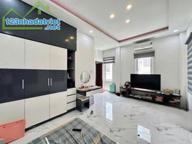 54m2 - 1
 54m2 - 3
 54m2 - 4
 54m2 - 5
 54m2 - 6
 
 Nhà Mới 3 Tầng ngay chợ vườn - 1