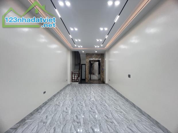 Siêu Phẩm Long Biên, Gần Mặt Phố, Thang Máy, Nhà Mới Ở Luôn, An Sinh Cực Đỉnh - 1