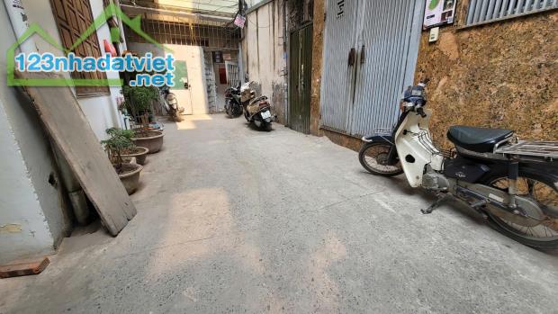 Bán nhà Lê Văn Hiến, Bắc Từ Liêm, 23m2, C4, giá 3.189 tỷ - 1