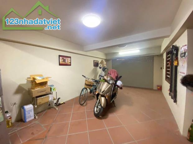 NHÀ KIM ĐỒNG 77M2*4T, NGÕ Ô TÔ TRÁNH, SÁT HỒ 18,8 TỶ