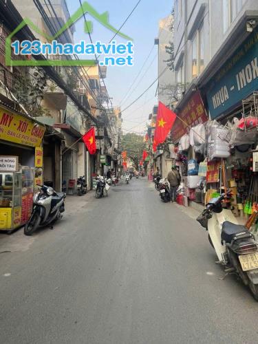 Giảm chào nửa tỷ, cực hiếm khu Quan Nhân Thanh Xuân, ngõ nông gần phố, nội thất xịn xò.