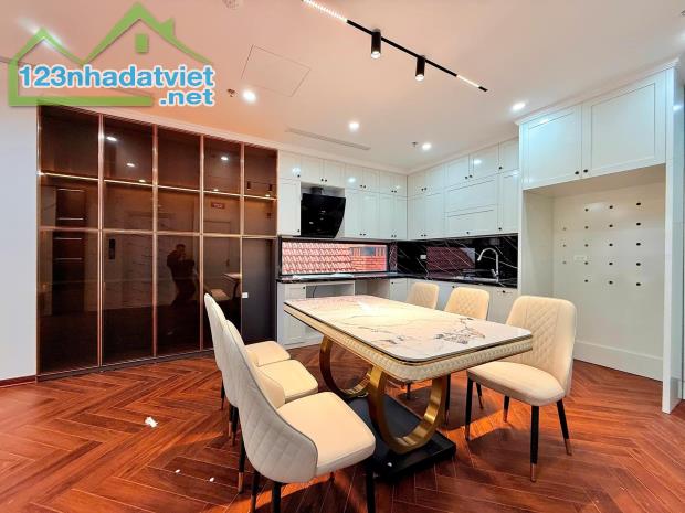 Phố Xuân Thủy - Cầu Giấy, DT 65m2 x 7 Tầng Thang Máy, MT5.4m, Giá 21 tỷ LH: 0888758369 - 2
