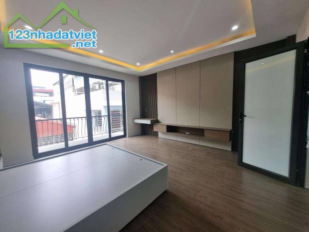 Bán nhà Vương Thừa Vũ  gara ô tô , thang máy , thửa vuông đẹp , 50M2x6T- 16.7 tỷ - 1