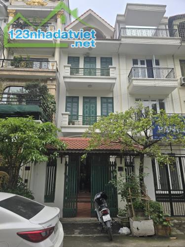 Phố Nghĩa Đô, Cầu Giấy - Ô Tô Tránh - 76m2 x 4 Tầng, MT 4.5m, Giá 31 tỷ LH: 0888758369 - 2