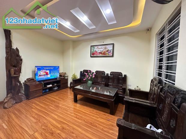 KĐT Ao Sào, Phân lô 2 thoáng, Ô tô tránh, Gara, dt 70m2, 5 tầng, mt 5m, Giá 20.6 tỷ.