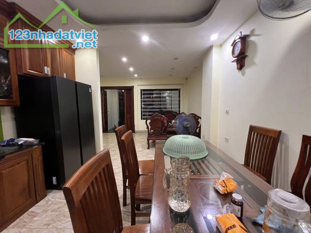 KĐT Ao Sào, Phân lô 2 thoáng, Ô tô tránh, Gara, dt 70m2, 5 tầng, mt 5m, Giá 20.6 tỷ. - 4