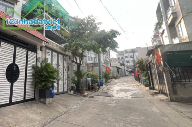 Nhà 2 tầng 88m2,tặng nội thất xin. Hẻm xe tải, Lê Văn Việt Q9 - 4