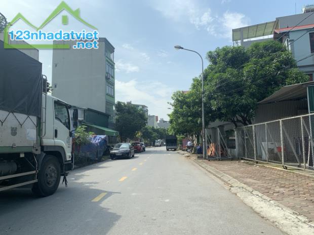 Bán lô góc 150m2 khu đô thị 31HA Trâu Quỳ, hàng hiếm, giá tương đối hấp dẫn