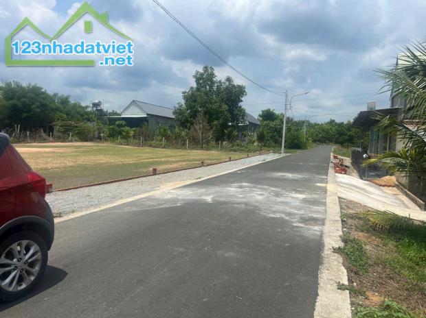 cần bán lô đất ngay trung tâm bình dương giá chỉ 250tr