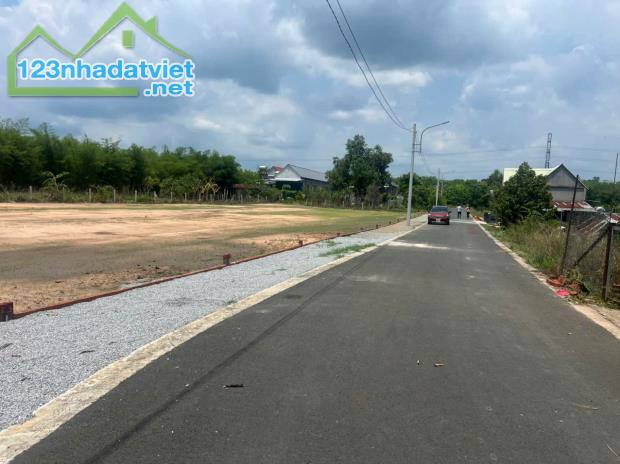 cần bán lô đất ngay trung tâm bình dương giá chỉ 250tr - 1