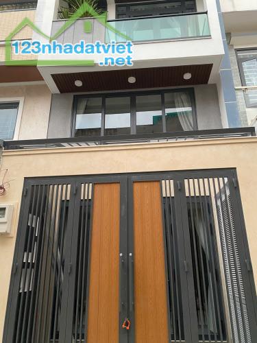 BÁN NHÀ MỘT XẸT NGUYỄN VĂN LƯỢNG, SÁT MẶT TIỀN