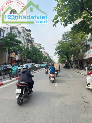 TÔN ĐỨC THẮNG- 1 nhà ra phố- 40m2*6 tầng- thang máy- hơn 13 tỷ-mặt tiền rộng - 1