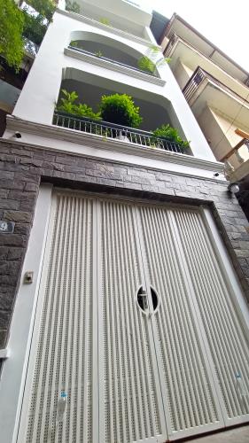 Bán nhà Hoàng Quốc Việt chủ nhà tri thức, oto tránh đỗ vào nhà, ở hoặc làm VP - 1