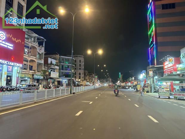Biệt thự 5 lầu HXT thông Dương Quảng Hàm ngang 8m 180m2 tặng NT Vàng 24K hồ bơi 37.9 tỷ - 3