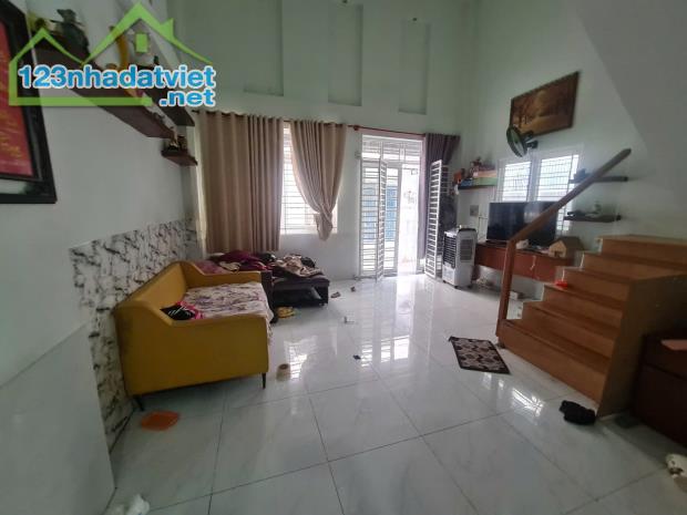 ĐỐI DIỆN KHU ĐÔ THỊ VẠN PHÚC – NHÀ ĐẸP Ở NGAY – 3PN – CHỈ 4.25 TỶ