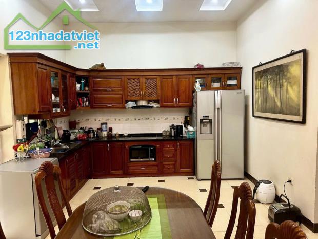 Chỉ 8.6 Tỷ Có Nhà 3 Ngủ Phố Vọng, 2 Mặt Thoáng, Ô Tô Ngay Nhà