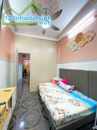 GIẢM SÂU, BÁN GẤP CHỈ CÒN HƠN 6 TỶ.  SIÊU PHẨM VƯỜN CHUỐI QUẬN 3, 30M2, 5 TẦNG CÓ 2ST, 6PN - 5
