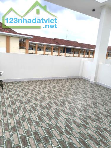 Nhà mặt tiền Quận 8 – 5PN – 200 m² – Giá mềm 7.5 tỷ – Gần Cầu Rạch Cát- Kinh doanh tốt - 3