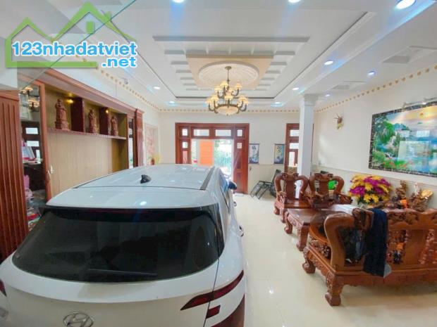 BIỆT THỰ 2 TẦNG NGAY QUANG TRUNG PHẠM VĂN CHIÊU-DT 7Mx15M NỞ HẬU ĐẸP - 1