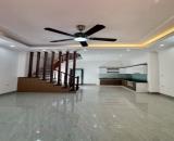 Bán Ngay Nhà Việt Hưng Long Biên 5T, 42m2, giá 7,95 tỷ