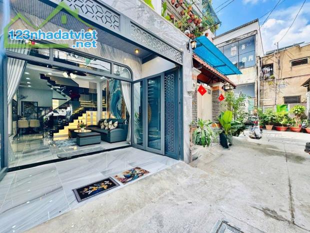 NHÀ MỚI FULL NỘI THẤT GẦN LOTTE MART - 56m2 (4×14) 3 PN - GIÁ 6.38 TỶ - 2