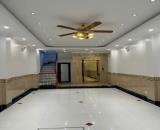 BÁN NHÀ ĐẸP, MỚI PHỐ TRẠM – GARA 2 Ô TÔ – MẶT TIỀN 5,2M – NỞ HẬU – 62M2 CHỈ 15,5 TỶ