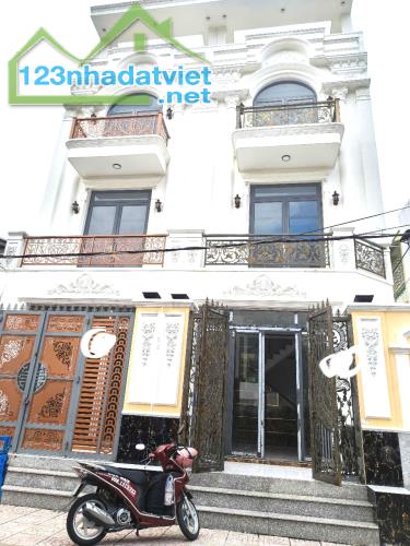 Bán nhà mặt tiền sầm uất Quận 8 – Vào ở ngay – 200m2- Thích hợp kinh doanh - 5