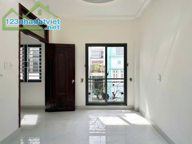 NHÀ 5 TẦNG QUẬN 3, HẺM XE HƠI THÔNG - 3PN, SHR - NHỈNH 8 TỶ! - 3