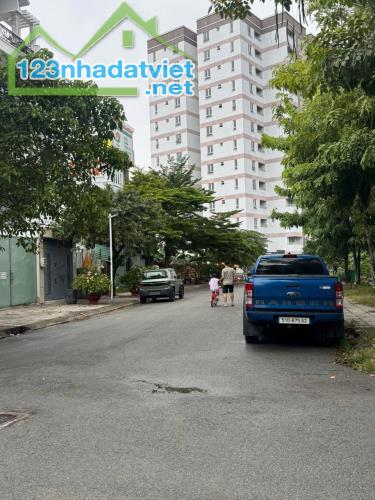 NHÀ 4 TẦNG GÓC 2MT HẺM XE TẢI TRÁNH 80m2 (4×20) GẦN CC DREAM HOME - 8.5 TỶ - 1
