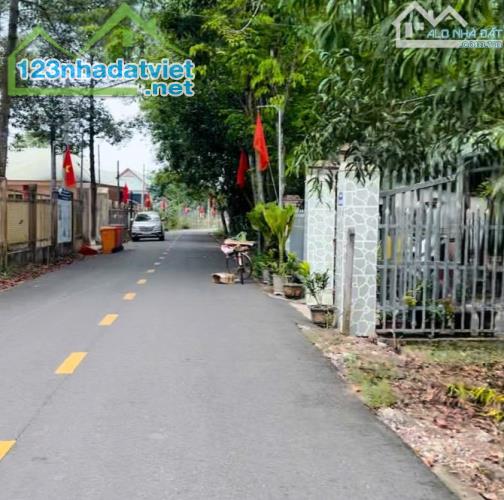 Cần tiền bán gấp 500m2 đất thổ cư ngay UBND An Linh - Phú Giáo -TPHCM - 1