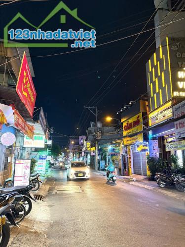 CĂN GÓC 2 MẶT TIỀN KINH DOANH NGAY CV LÀNG HOA - GIÁ 20TR/THÁNG - 4
