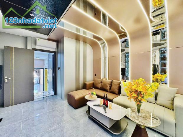 5 BƯỚC RA CÔNG VIÊN LÀNG HOA - NHÀ 6 TẦNG NHƯ HOTEL 5 SAO - 14.9 TỶ - 2
