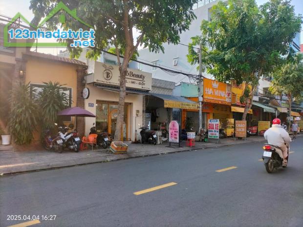 GÒ VẤP, NHÀ MẶT TIỀN PHẠM VĂN BẠCH DT 5x15m 70m2, NHÀ C4
